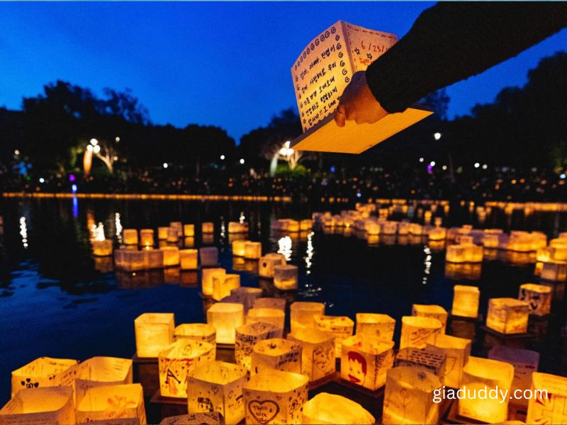 water lantern festival